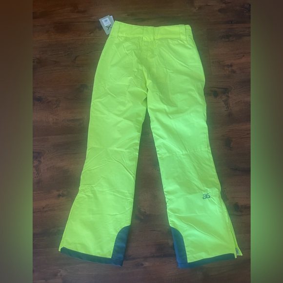 NWT Arctix Womens Insulated Snow/Ski Pants in Florescent Green, Size S/P 31L - Picture 4 of 11